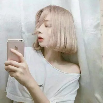 金发美人