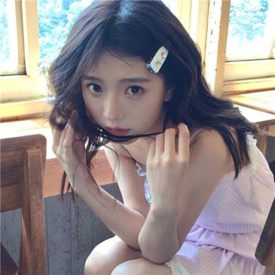 草裙舞女孩